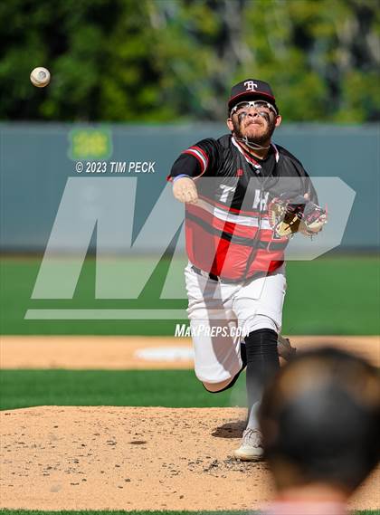 Thumbnail 2 in Foothill vs. Tustin photogallery.