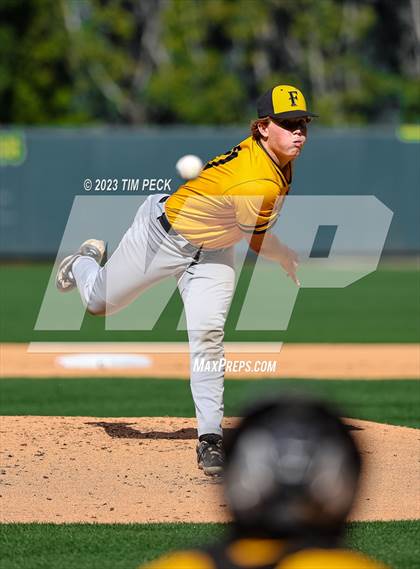 Thumbnail 2 in Foothill vs. Tustin photogallery.