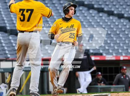 Thumbnail 3 in Foothill vs. Tustin photogallery.
