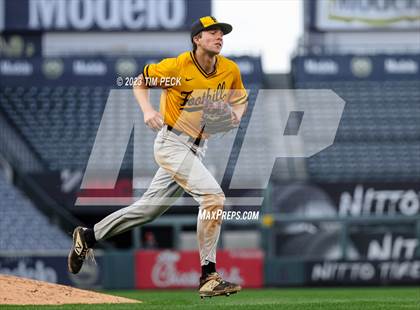 Thumbnail 2 in Foothill vs. Tustin photogallery.