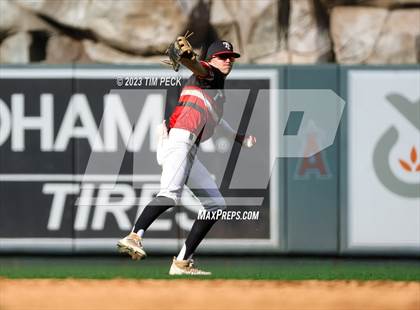 Thumbnail 3 in Foothill vs. Tustin photogallery.