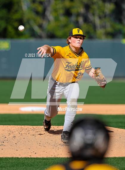 Thumbnail 3 in Foothill vs. Tustin photogallery.