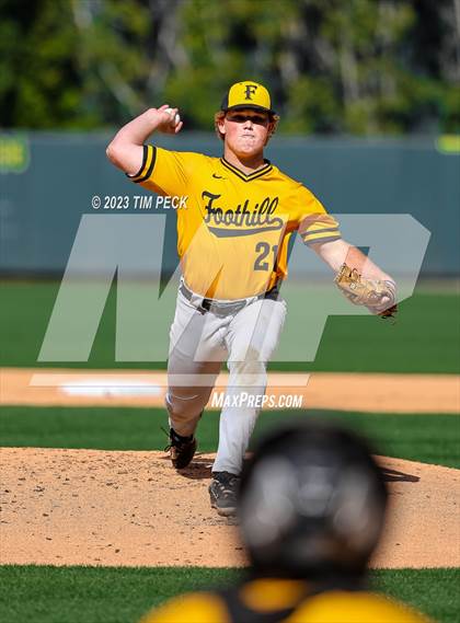 Thumbnail 1 in Foothill vs. Tustin photogallery.