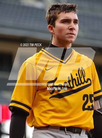 Thumbnail 1 in Foothill vs. Tustin photogallery.