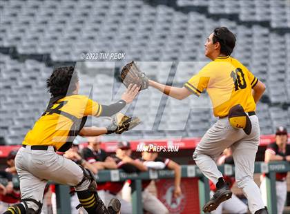 Thumbnail 2 in Foothill vs. Tustin photogallery.