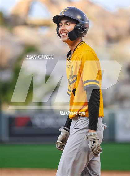 Thumbnail 2 in Foothill vs. Tustin photogallery.