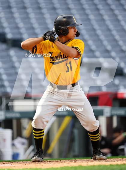 Thumbnail 2 in Foothill vs. Tustin photogallery.