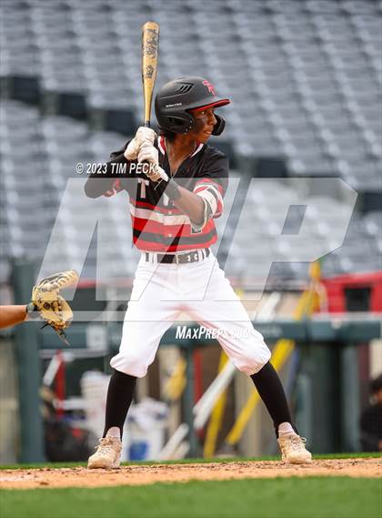Thumbnail 3 in Foothill vs. Tustin photogallery.
