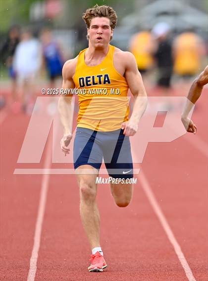 Thumbnail 2 in Noblesville Invitational (100 meter) photogallery.