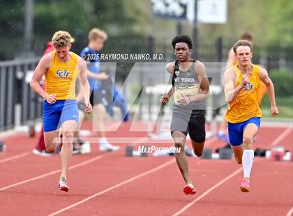 Thumbnail 2 in Noblesville Invitational (100 meter) photogallery.