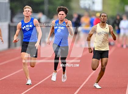 Thumbnail 2 in Noblesville Invitational (100 meter) photogallery.