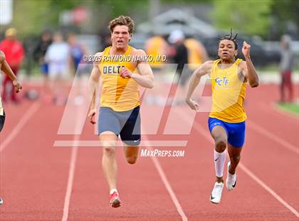 Thumbnail 2 in Noblesville Invitational (100 meter) photogallery.