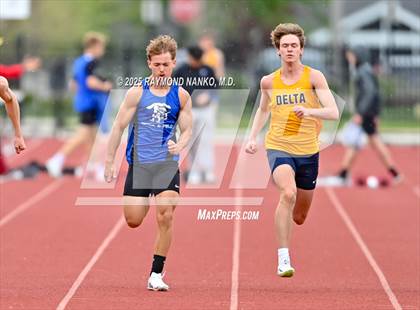 Thumbnail 1 in Noblesville Invitational (100 meter) photogallery.