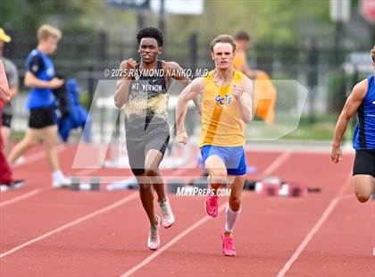 Thumbnail 3 in Noblesville Invitational (100 meter) photogallery.