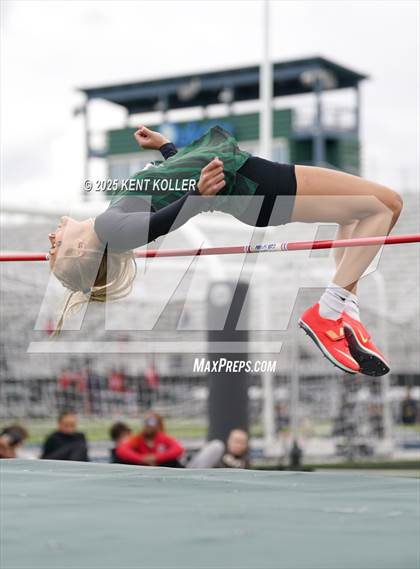 Thumbnail 2 in Chippewa Valley @ Dakota (MAC Red Championship) photogallery.
