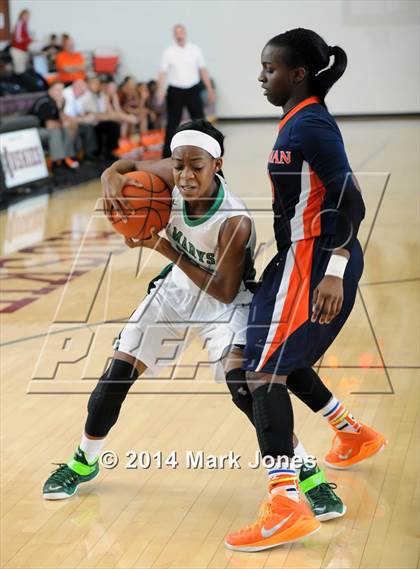 Thumbnail 3 in St. Mary's vs Blackman (Nike Tournament of Champions) photogallery.
