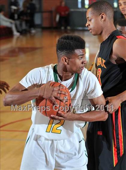 Thumbnail 3 in Fairfax vs. Eisenhower (Nike Extravaganza) photogallery.