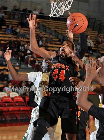 Thumbnail 3 in Fairfax vs. Eisenhower (Nike Extravaganza) photogallery.
