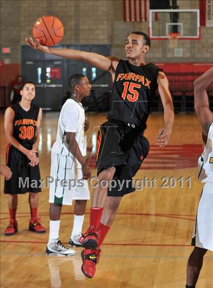 Thumbnail 2 in Fairfax vs. Eisenhower (Nike Extravaganza) photogallery.