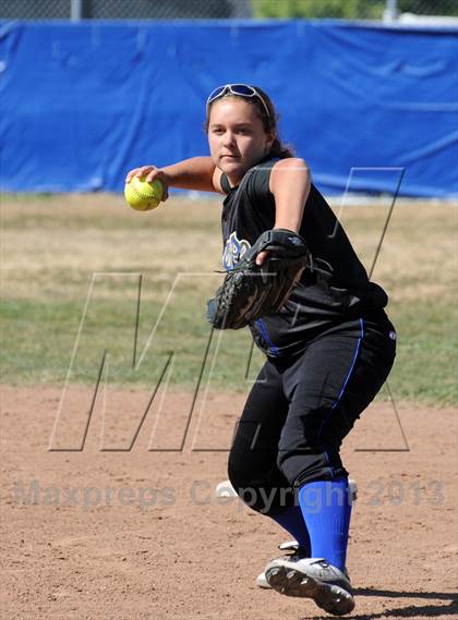 Thumbnail 2 in Cypress vs. Valencia photogallery.
