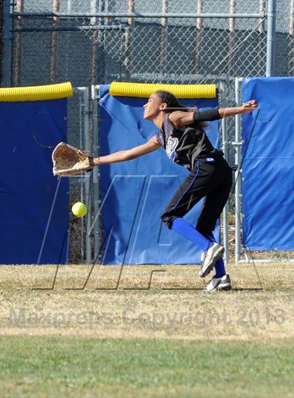Thumbnail 1 in Cypress vs. Valencia photogallery.