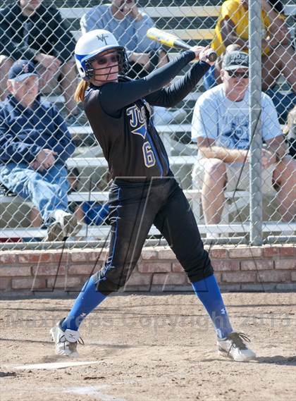 Thumbnail 1 in Cypress vs. Valencia photogallery.