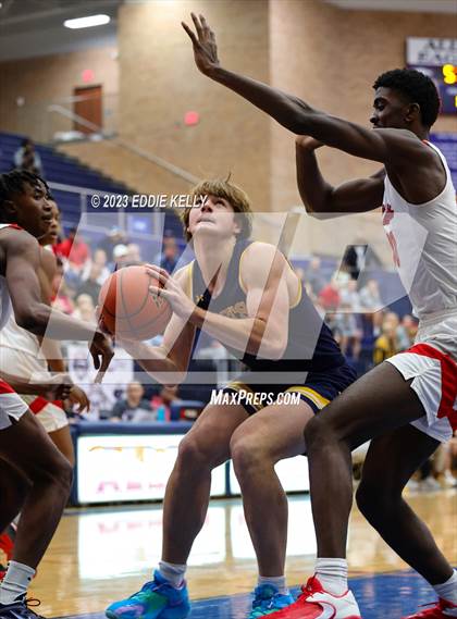 Thumbnail 1 in Lake Highlands vs. Highland Park (In-N-Out Tournament) photogallery.