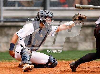 Thumbnail 1 in Kell @ Pope photogallery.