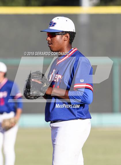 Thumbnail 1 in Christian Brothers vs. Rio Americano (CIF SJS D3 Playoff) photogallery.
