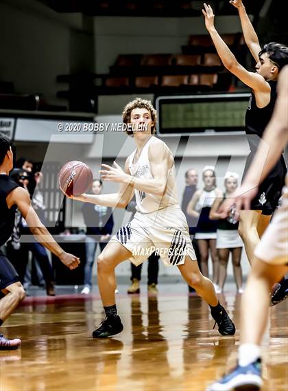 Thumbnail 3 in Bullard vs. Clovis East (CIF DI Central Section Championships) photogallery.