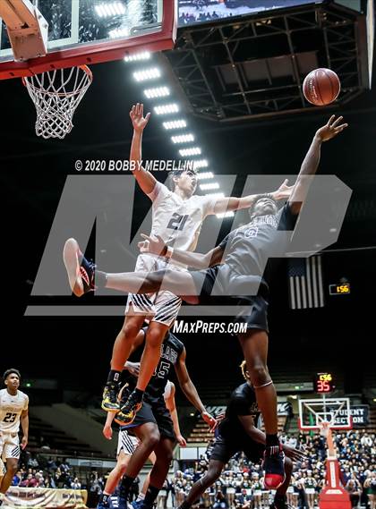 Thumbnail 3 in Bullard vs. Clovis East (CIF DI Central Section Championships) photogallery.