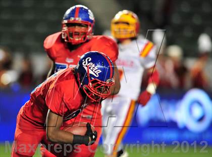 Thumbnail 3 in Oakdale vs. Serra ( CIF State D2 Final) photogallery.