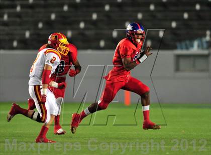 Thumbnail 2 in Oakdale vs. Serra ( CIF State D2 Final) photogallery.