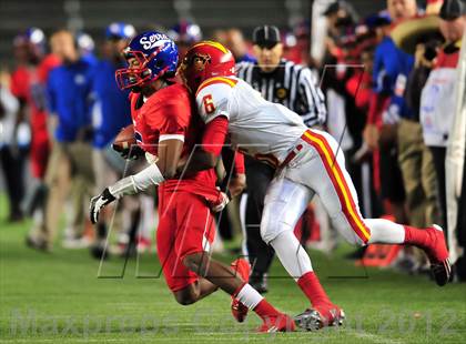 Thumbnail 1 in Oakdale vs. Serra ( CIF State D2 Final) photogallery.