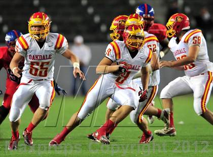Thumbnail 2 in Oakdale vs. Serra ( CIF State D2 Final) photogallery.