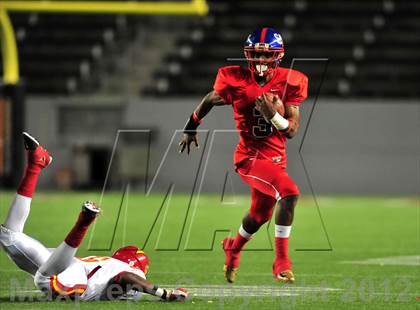 Thumbnail 3 in Oakdale vs. Serra ( CIF State D2 Final) photogallery.