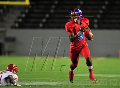 Thumbnail 1 in Oakdale vs. Serra ( CIF State D2 Final) photogallery.