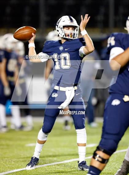 Thumbnail 2 in Bentonville West vs. Cabot photogallery.
