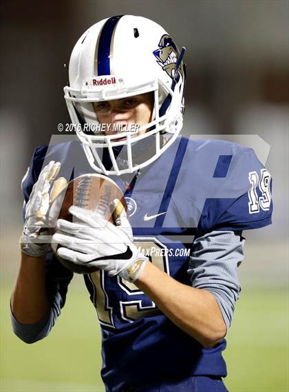 Thumbnail 3 in Bentonville West vs. Cabot photogallery.