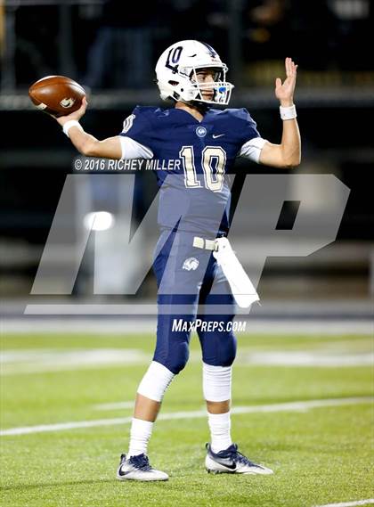 Thumbnail 2 in Bentonville West vs. Cabot photogallery.