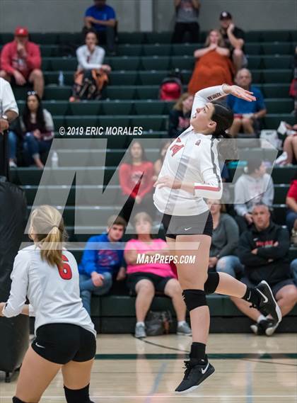 Thumbnail 1 in Kerman vs Hanford (Patriot Varsity Tournament) photogallery.