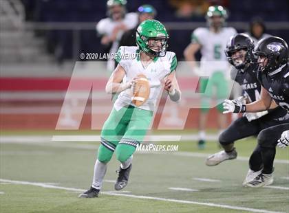 Thumbnail 2 in Sedgwick County vs. Sanford (CHSAA 8-Man State Championship) photogallery.