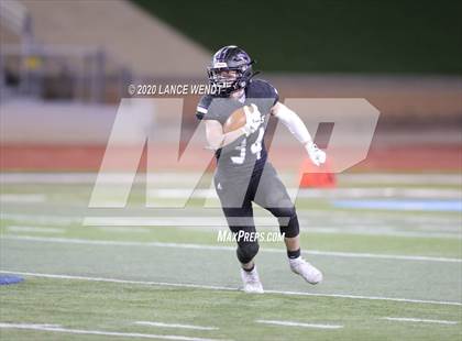 Thumbnail 3 in Sedgwick County vs. Sanford (CHSAA 8-Man State Championship) photogallery.