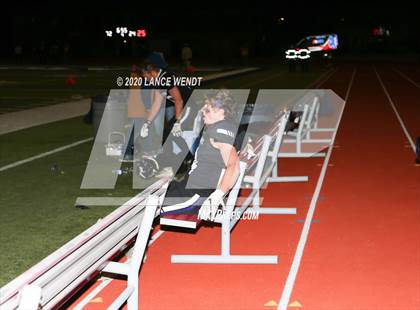 Thumbnail 2 in Sedgwick County vs. Sanford (CHSAA 8-Man State Championship) photogallery.