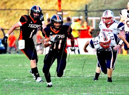 Thumbnail 3 in South Dearborn @ Lawrenceburg (Crosstown Showdown) photogallery.