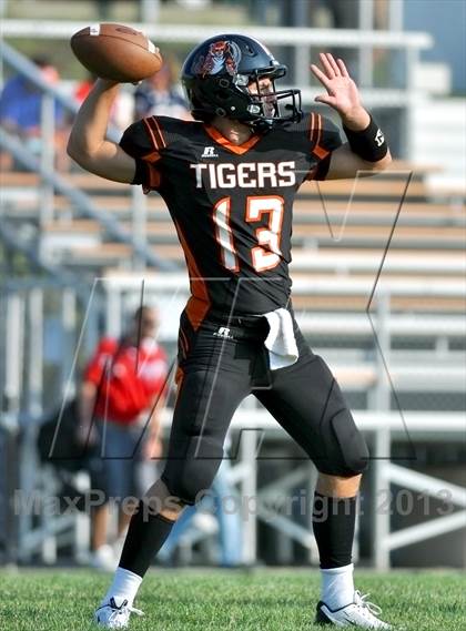 Thumbnail 2 in South Dearborn @ Lawrenceburg (Crosstown Showdown) photogallery.