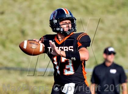 Thumbnail 2 in South Dearborn @ Lawrenceburg (Crosstown Showdown) photogallery.