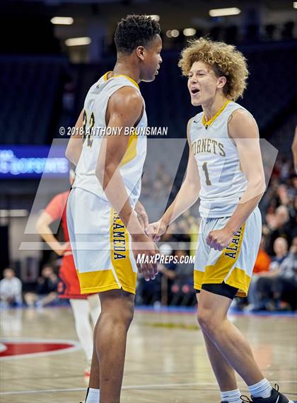 Thumbnail 2 in Crossroads vs. Alameda (CIF State D2 Final) photogallery.