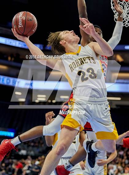 Thumbnail 3 in Crossroads vs. Alameda (CIF State D2 Final) photogallery.