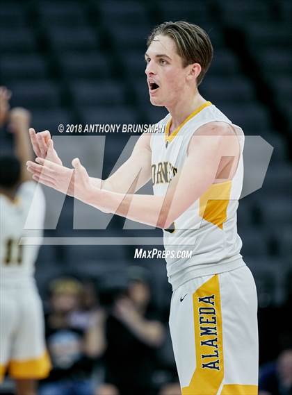 Thumbnail 3 in Crossroads vs. Alameda (CIF State D2 Final) photogallery.